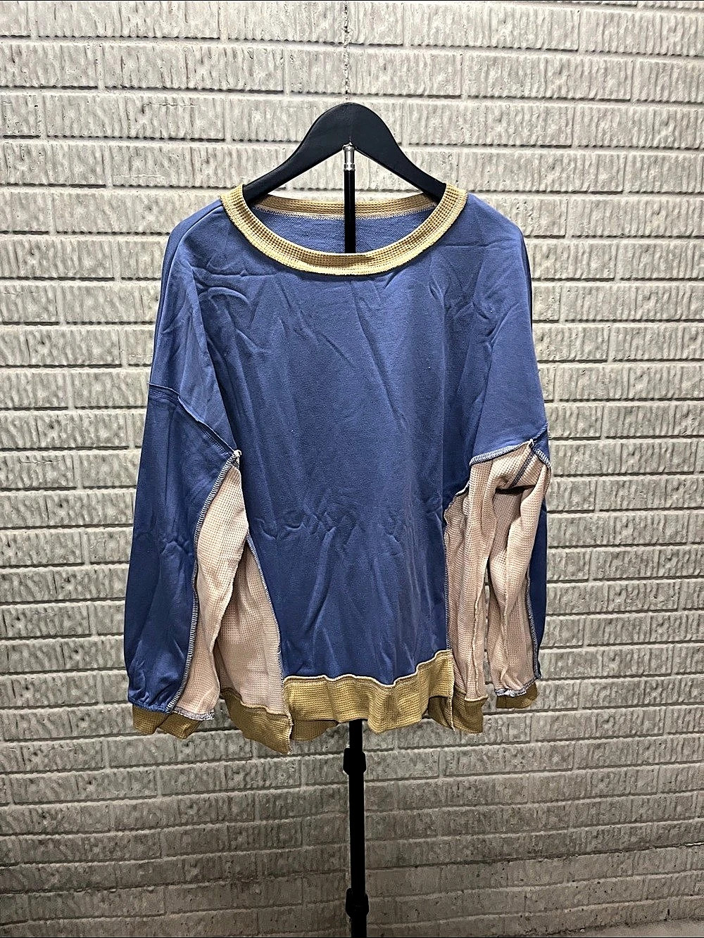 Color Block Long Sleeve Top in Blue & Gold Size Large